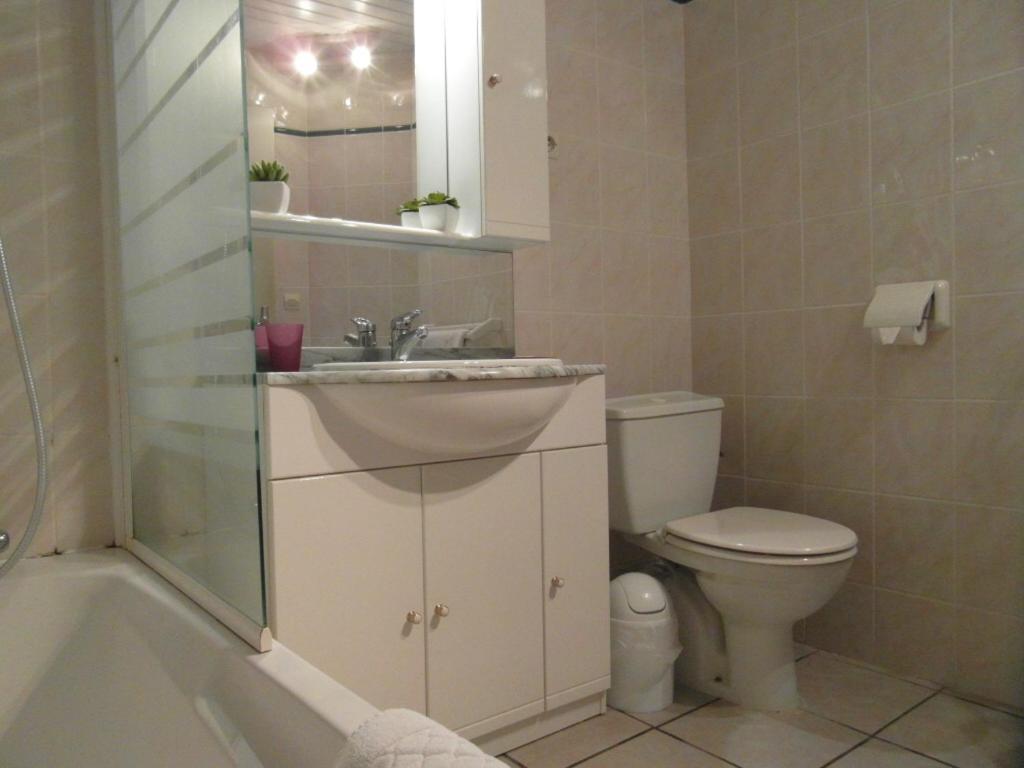 Chambres D'Hotes Domaine De Compostelle Casteide-Candau Room photo