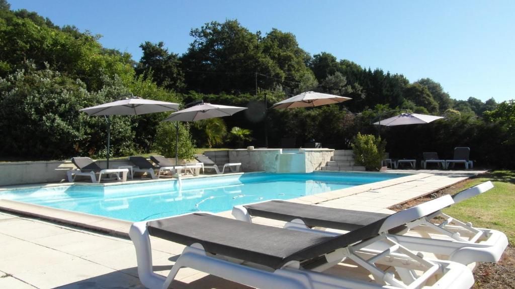 Chambres D'Hotes Domaine De Compostelle Casteide-Candau Exterior photo