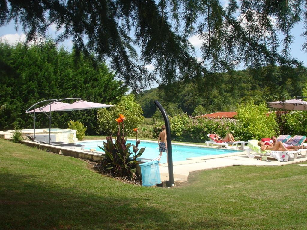 Chambres D'Hotes Domaine De Compostelle Casteide-Candau Exterior photo